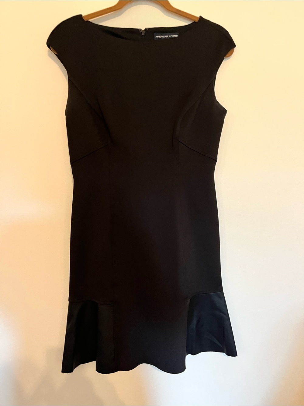 American Living Black Cap-Sleeve Sheath Dress size 10